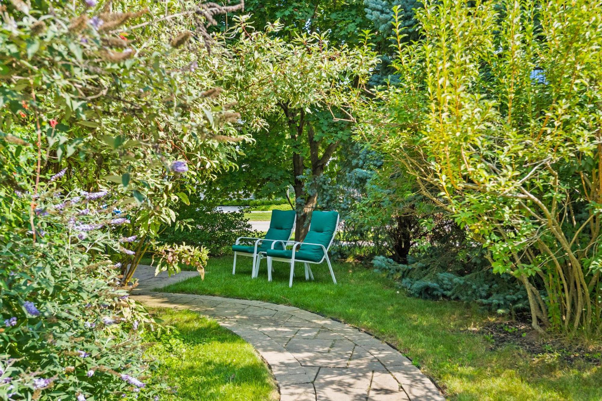 Charlottetown House Bed & Breakfast Niagara-on-the-Lake Exterior photo